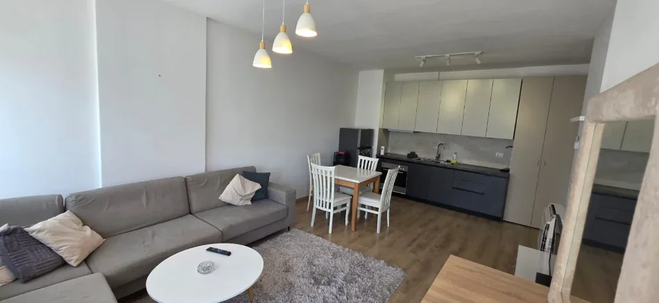 Tirane, jepet me qera apartament 1+1 Kati 3, 65 m² 550 € (Don bosko)