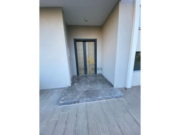 Shengjin, shitet apartament 2+1+Aneks+Ballkon , 115 m² 138.360 € (Shengjin)