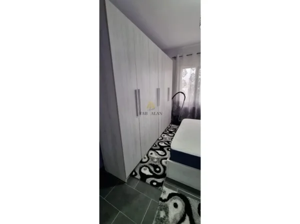 Tirane, jepet me qera apartament 1+1 Kati 2, 80 m² 400 € (Fresku, Tirana, Albania)