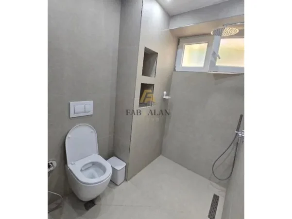 Tirane, shitet apartament 2+1 Kati 2, 76 m² 188.500 € (Brryli)