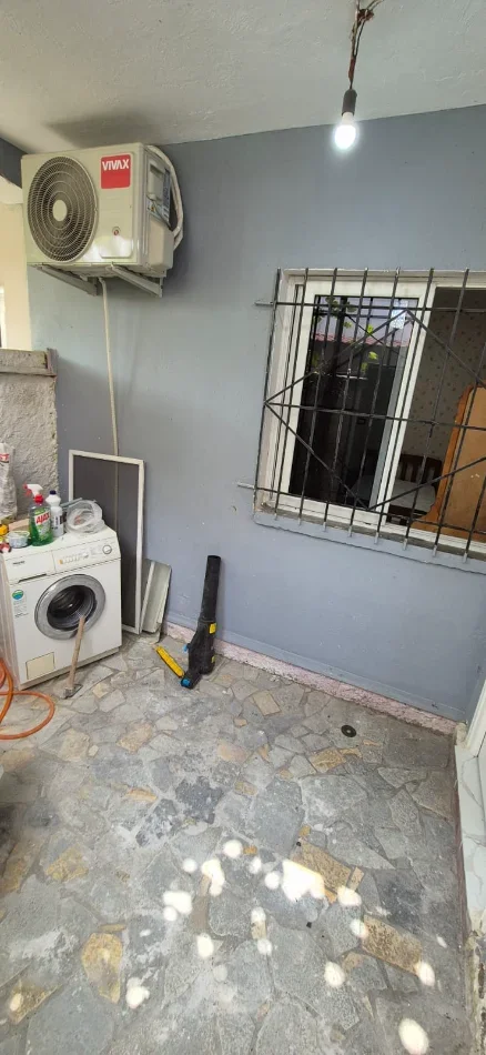 Tirane, jepet me qera apartament 1+1 Kati 1, 45 m² 401 € (Rruga e dibres)