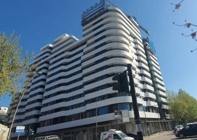 Tirane, shitet apartament 3+1+Aneks+Ballkon Kati 7, 152 m² 360.000 € (vasil shanto , blloku i vilave selite)