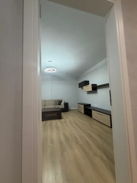 Tirane, jepet me qera apartament 2+1 Kati 7, 80 m² 550 € (Dritan hoxha)