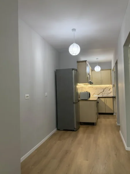 Tirane, jepet me qera apartament 2+1 Kati 7, 80 m² 550 € (Dritan hoxha)