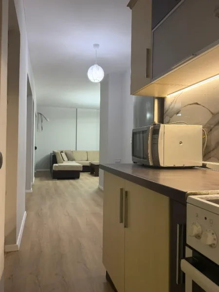 Tirane, jepet me qera apartament 2+1 Kati 7, 80 m² 550 € (Dritan hoxha)