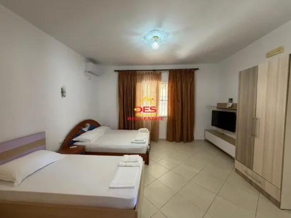 Vlore, jepet me qera apartament 1+1+Ballkon Kati 2, 70 m² 400 € (Rruga Dhimitër Konomi)