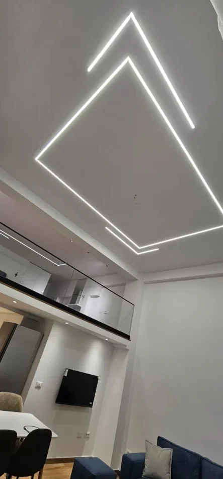 Tirane, jepet me qera apartament duplex 1+1 Kati 0, 500 € (KODRA E DIELLIT)