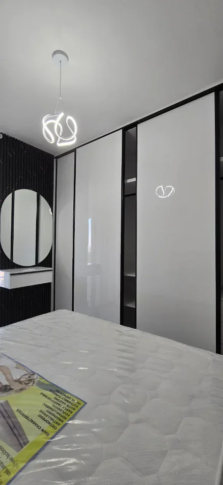 Tirane, jepet me qera apartament 1+1 Kati 3, 62 m² 350 € (Fresku)
