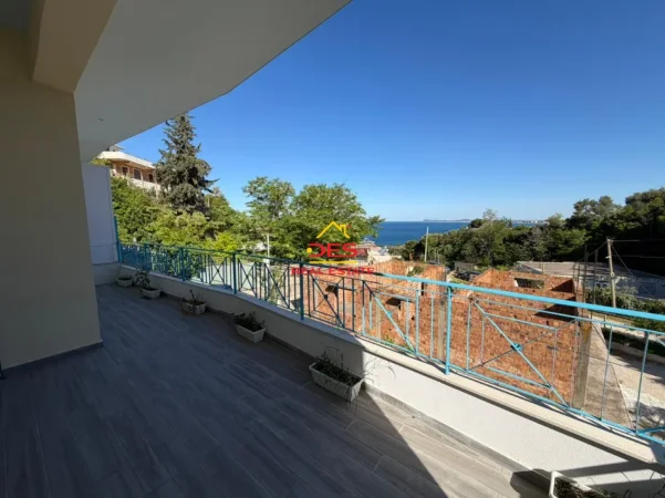 Vlore, jepet me qera apartament 1+1+Ballkon Kati 2, 70 m² 450 € (Rruga Dhimitër Konomi)