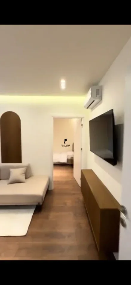 Tirane, jepet me qera apartament 1+1 Kati 4, 80 m² 770 € (XHAMLLIK)