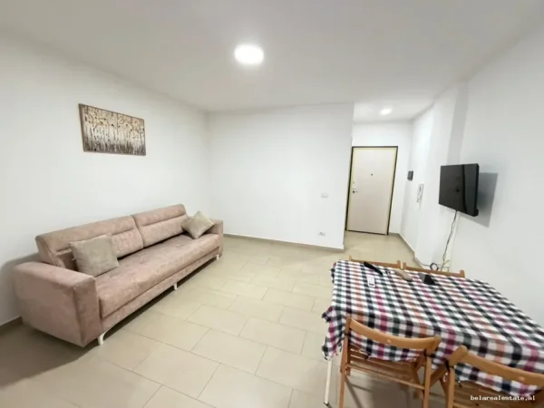 Tirane, jepet me qera apartament 1+1+Ballkon , 69 m² 625 € (Mustafa Kacaci)