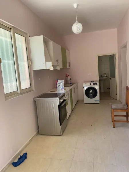 Tirane, jepet me qera apartament 2+1 Kati 0, 70 m² 400 € (Mihal Grameno)