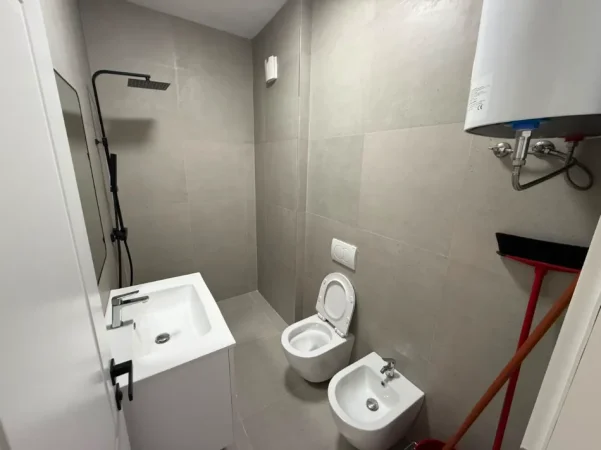Tirane, jepet me qera apartament 1+1 Kati 3, (jordan misja)