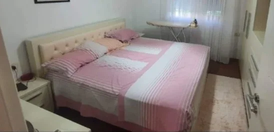 Tirane, jepet me qera apartament 2+1 Kati 2, 80 m² 500 € (OXHAKU)
