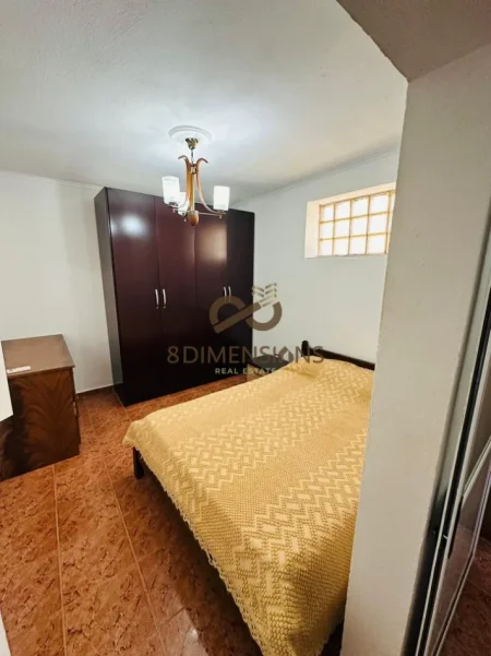 Tirane, jepet me qera apartament 1+1 Kati 2, 50 m² 300 € (rruga besa)  .///  Jepet me qera 1+1 tek Siri Kodra D8241A-208