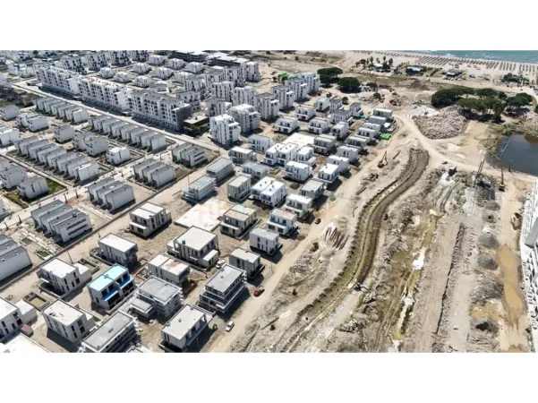 Gjiri Lalezit | Hamallaj, Shitet Vile 3 Katshe , 267 m² 700.000 € (GJIRI I LALEZIT ,HAMALLAJ)