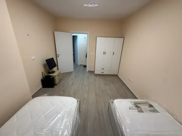 Tirane, jepet me qera apartament 2+1+Ballkon Kati 2, 110 m² 690 € (kongresi manastirit)
