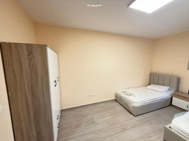 Tirane, jepet me qera apartament 2+1+Ballkon Kati 2, 110 m² 690 € (kongresi manastirit)