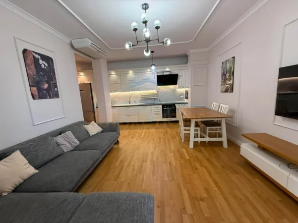 SHITET APARTAMENT 3+1+POSTA PARKIMI , LIQENI I THATE