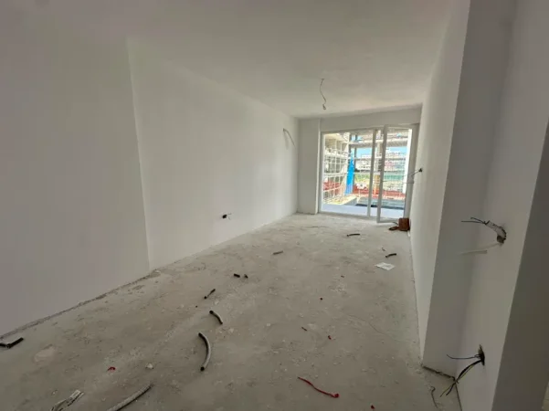 Golem, shitet apartament 1+1+Ballkon Kati 1, 71 m² 85.800 € (Rruga Fan Noli)