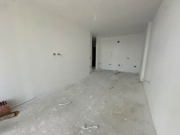 Golem, shitet apartament 1+1+Ballkon Kati 1, 71 m² 85.800 € (Rruga Fan Noli)