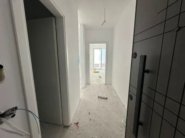 Golem, shitet apartament 1+1+Ballkon Kati 1, 71 m² 85.800 € (Rruga Fan Noli)