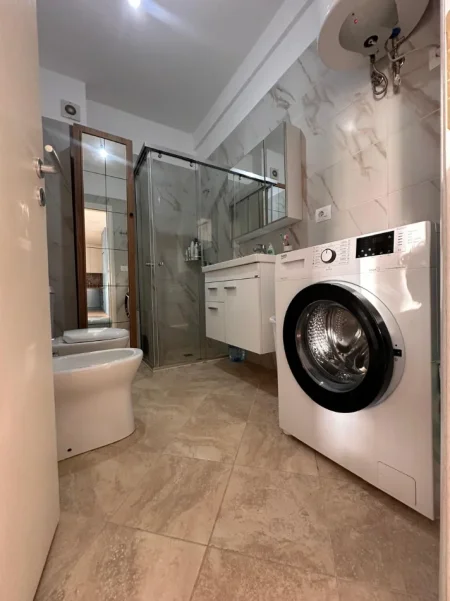 Durres, shitet apartament 2+1+Aneks+Ballkon Kati 2, 77 m² 200.000 € (Gjiri Lalezit)