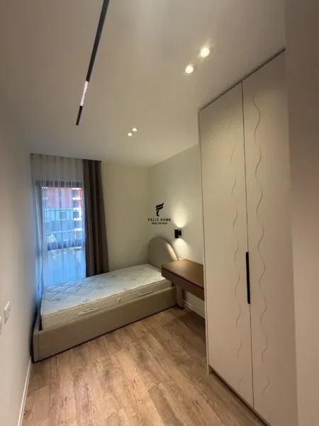 Tirane, jepet me qera apartament 3+1 Kati 3, 127 m² 1.100 € (JORDAN MISJA)