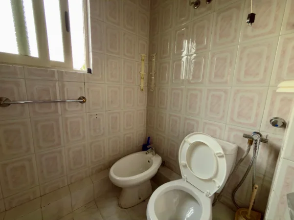 Tirane, jepet me qera apartament 2+1+Aneks Kati 3, 85 m² 550 € 
