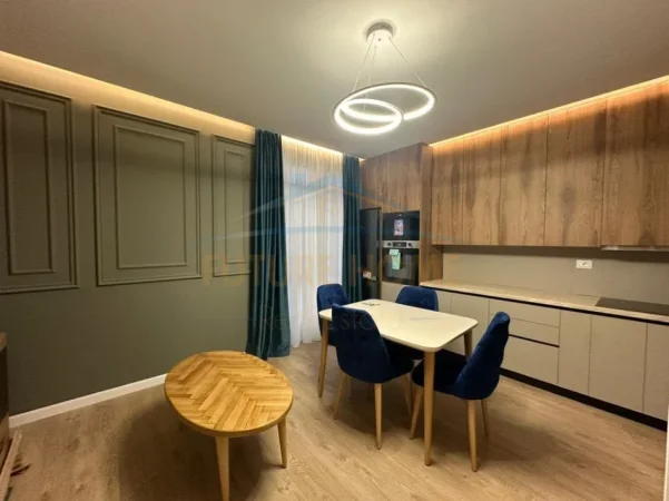 Tirane, shitet apartament 3+1 Kati 2, 112 m² 190.000 € (Pranë Vilës L, Astir)