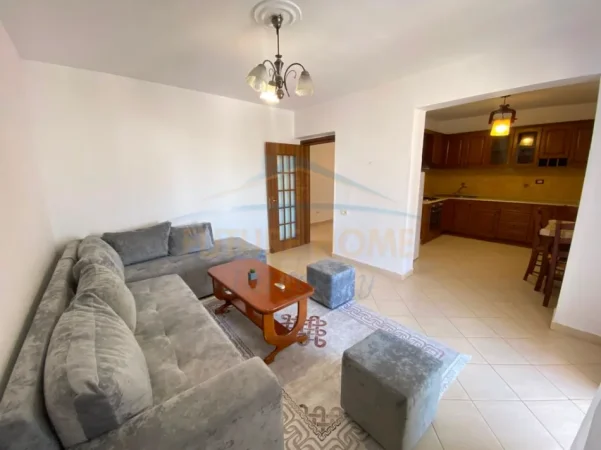 Qera, Apartament 1+1, Rruga e Dibres, Tiranë.  0696069906