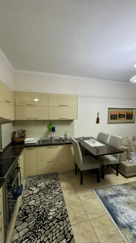 Tirane, jepet me qera apartament 2+1 Kati 5, 90 m² 500 € (Astir, Rruga Astrit Losha, Pas Kompleksit Molla)