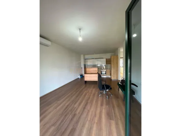 Qera, Apartament 3+1 + Post Parkimi, Green City, Unaza e Re 0696069906