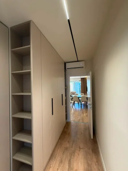 Tirane, jepet me qera apartament 3+1 Kati 3, 127 m² 1.100 € (Rruga Jordan Misja)
