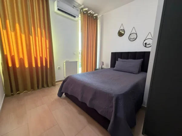 Tirane, jepet me qera apartament 3+1+Ballkon Kati 6, 140 m² 1.400 € (rruga e kavajes)
