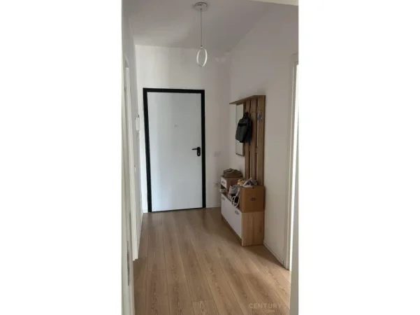 Tirane, jepet me qera apartament 1+1 Kati 3, 77 m² 530 € (unaza e re oazis rezidence)