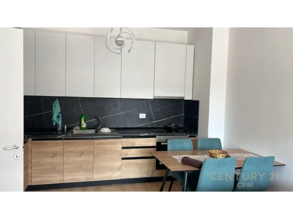 Tirane, jepet me qera apartament 1+1 Kati 3, 77 m² 530 € (unaza e re oazis rezidence)
