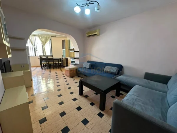 Tirane, shitet apartament 2+1,  Kati 2, 76 m² 140.000 € (Oxhaku)