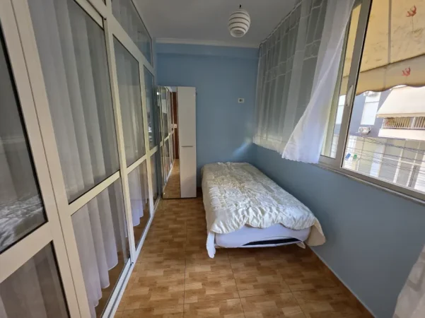 💥💥 Me Qira: 2+1 📍 Rruga e Barrikadave – Pranë Shkollës "Sami Frashëri" | 75 m² | 570 Euro/Muaj (Pallat me ashensor)🔥
