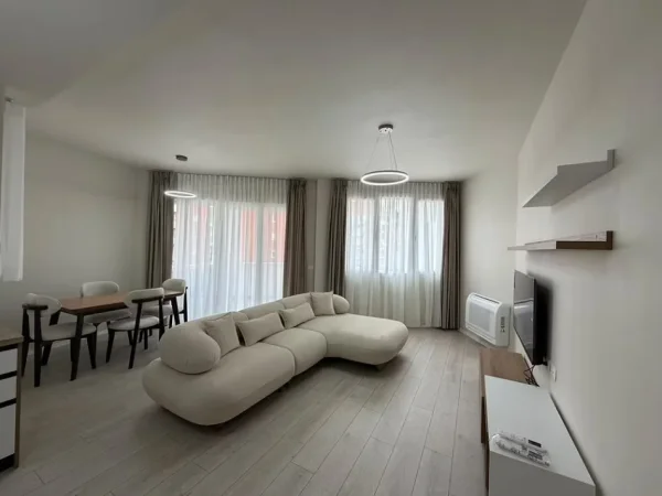 Tirane, jepet me qera apartament 1+1 Kati 2, 85 m² 650 € (Astir)