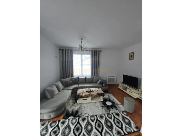 Durres, jepet me qera apartament 3+1 Kati 2, 100 m² 350 € (Spitalle, Durres)