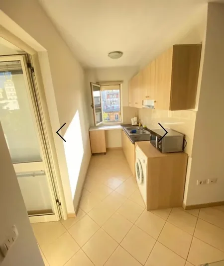 Tirane, jepet me qera apartament 1+1 Kati 5, 55 m² 450 € (Bulevardi Zogu i I)