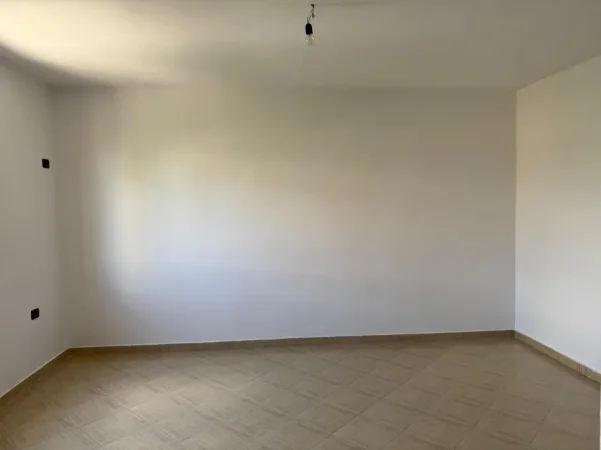 Tirane, jepet me qera nga Pronari, pa-komision apartament 1+1+Aneks+Ballkon Kati 5, 57 m² 40.000 leke (Rr Ali demi pall.72 shk 3 Ap 29)