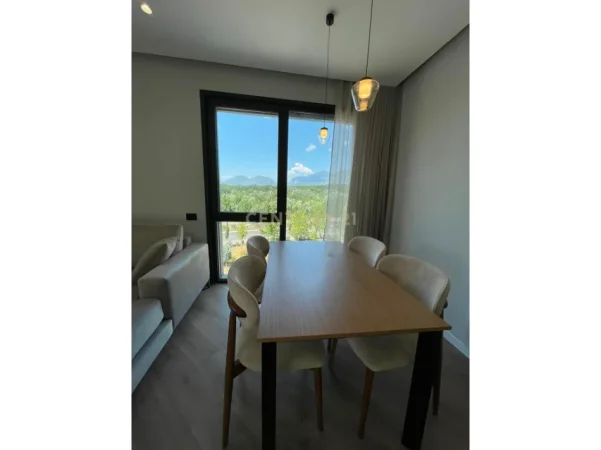 Tirane, jepet me qera apartament 2+1 Kati 2, 105 m² 1.300 € (liqeni i thate pa malore)