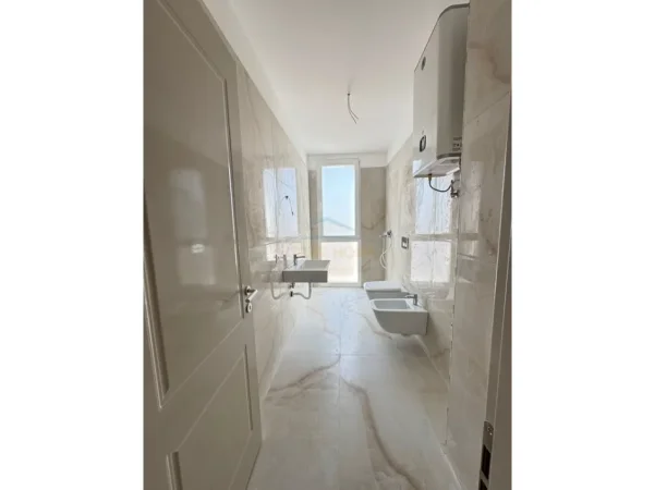 Tirane, jepet me qera apartament 1+1 Kati 4, 72 m² 400 € 