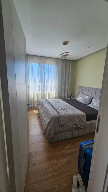 Tirane, shitet apartament 2+1+Aneks+Ballkon Kati 5, 87 m² 87.000 € (kamez , institut)