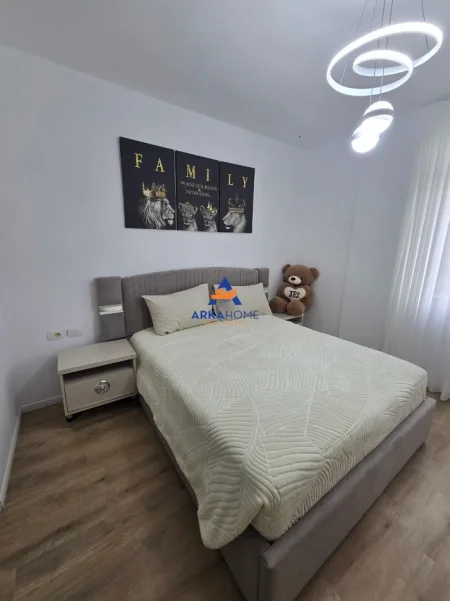 Tirane, jepet me qera apartament 1+1 Kati 3, 74 m² 482 € 