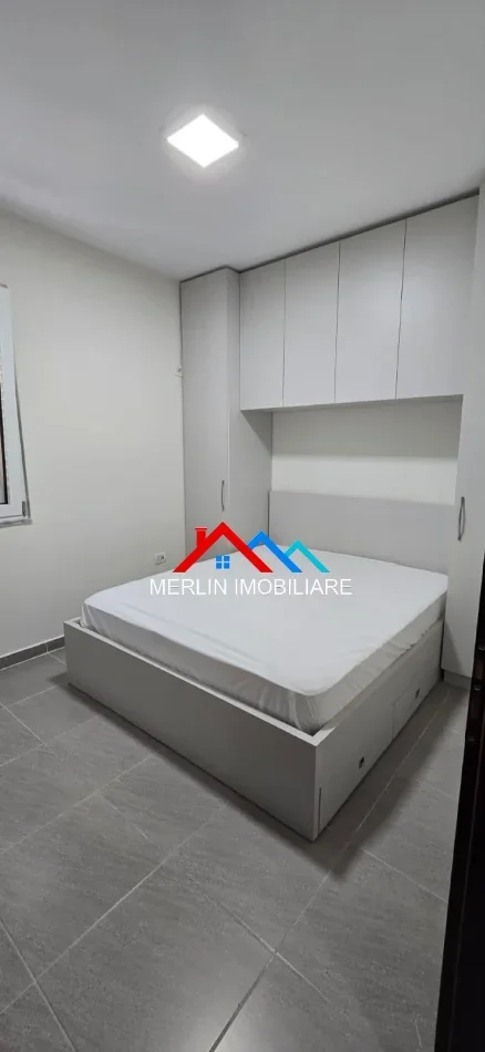 Tirane, jepet me qera apartament 1+1+Ballkon Kati 4, 46 m² 560 € (RRUGA PETRO KORCARI,KOMUNA E PARISIT)