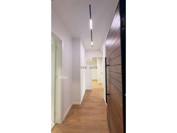 Tirane, shitet apartament 1+1 Kati 4, 60 m² 155.000 € (Rruga Muhamet Gjollesha)
