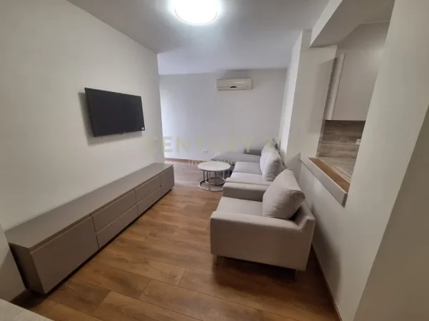 Tirane, jepet me qera apartament 1+1 Kati 3, 57 m² 600 € (JEPET ME QIRA APARTAMENT I RI 1+1 NË DON BOSKO)